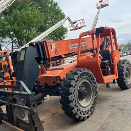 2016 SKYTRAK 8042 Forklift