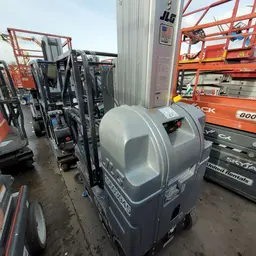 2017 JLG 20MVL Self-Propelled One-Person Lift