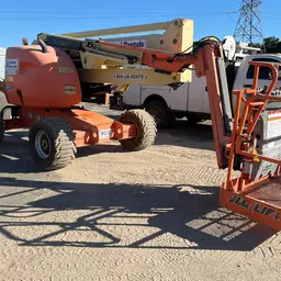 2013 JLG 450AJ Articulating Boom Lift