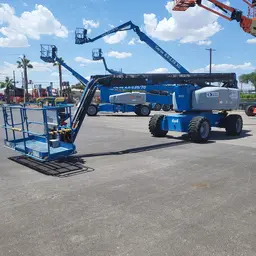 2013 Genie Z-80/60 Articulating Boom Lift