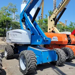 2015 Genie S-80X Boom Lift