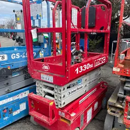 2017 MEC 1330SE Scissor Lift