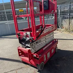 2017 MEC 1330SE Scissor Lift
