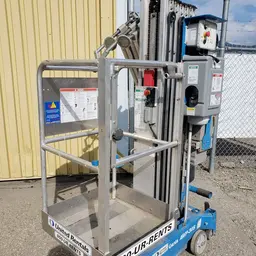 2018 Genie AWP-30SDC Pusharound Lift