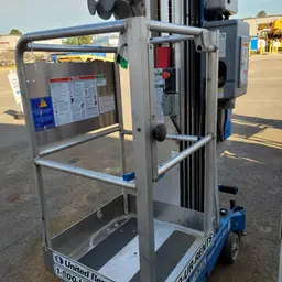 2018 Genie AWP-30SDC Pusharound Lift