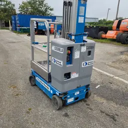 2017 Genie GR-20 Self-Propelled One-Person Lift