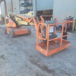 2015 JLG E450AJ Articulating Boom Lift