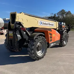 2016 JLG 1055 Forklift