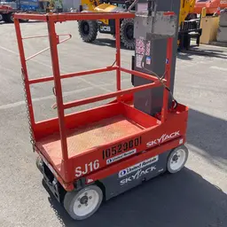 2016 Skyjack SJ16 Self-Propelled One-Person Lift