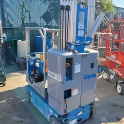 2016 Genie GR-20 Self-Propelled One-Person Lift