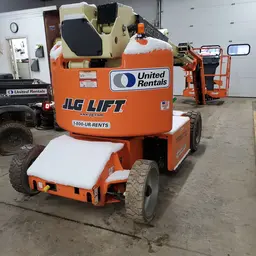 2014 JLG E400AJPN Articulating Boom Lift