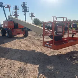 2015 JLG 800S Boom Lift
