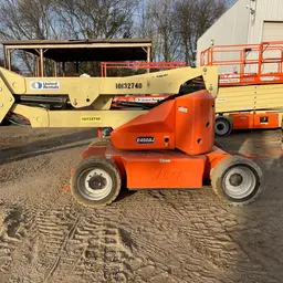 2013 JLG E450AJ Articulating Boom Lift