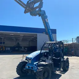 2015 Genie GTH-5519 Forklift