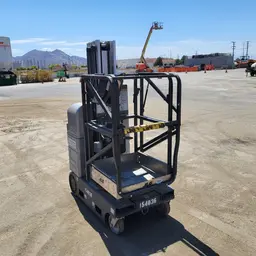 2015 JLG 20MVL Self-Propelled One-Person Lift