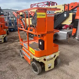 2018 JLG 1230ES Self-Propelled One-Person Lift