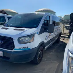 2015 Ford T350XLGRWD Vehicle
