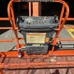 2014 JLG 800AJ Articulating Boom Lift