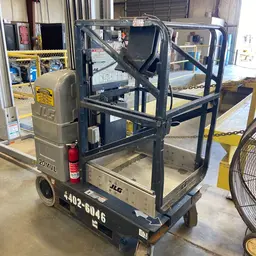 2016 JLG 20MVL Self-Propelled One-Person Lift