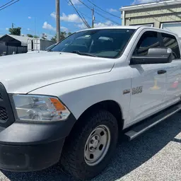 2017 Dodge 1500CREWSLTG4WD Truck