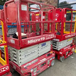 2017 MEC MICRO 19 Scissor Lift