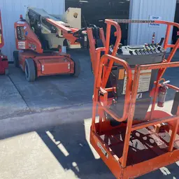 2015 JLG E400AJPN Articulating Boom Lift