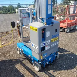 2016 Genie GR-20 Self-Propelled One-Person Lift