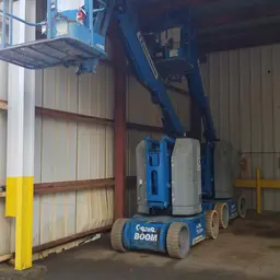 2013 Genie Z-30/20N RJ Articulating Boom Lift