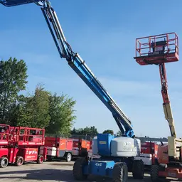 2012 Genie Z-80/60 Articulating Boom Lift