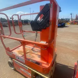 2016 JLG 1230ES Self-Propelled One-Person Lift