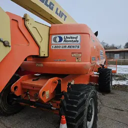 2013 JLG 800AJ Articulating Boom Lift