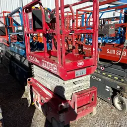 2016 MEC 1330SE Scissor Lift