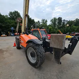2016 JLG 1055 Forklift