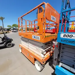 2018 Snorkel S4732E Scissor Lift