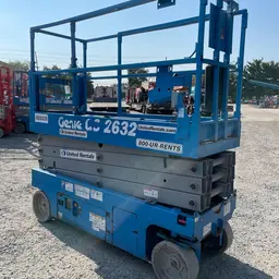 2016 Genie GS-2632 Scissor Lift