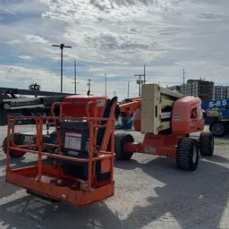 2015 JLG 450AJ Articulating Boom Lift