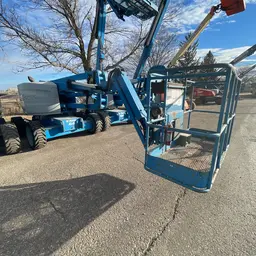 2014 Genie Z-45/25 IC Articulating Boom Lift