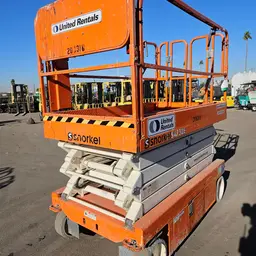 2018 Snorkel S4732E Scissor Lift
