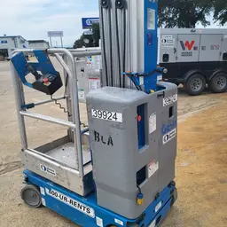 2016 Genie GR-20 Self-Propelled One-Person Lift