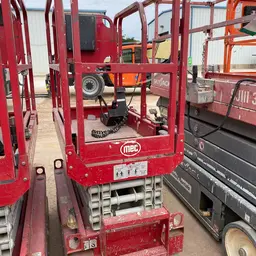 2018 MEC 1330SE Scissor Lift