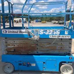 2015 Genie GS-3246 Scissor Lift