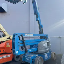 2011 Genie Z-40/23N RJ Articulating Boom Lift