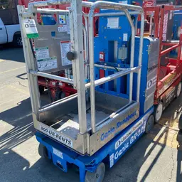2016 Genie GR-12 Self-Propelled One-Person Lift