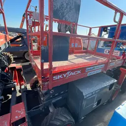 2016 Skyjack SJ6832RT Rough Terrain Scissor Lift