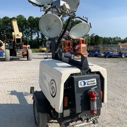 2018 Chicago Pneumatic CPLTV4 S 60HZ Towable Light Tower