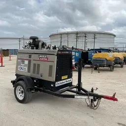 2019 Lincoln Electric VANTAGE 549 Welder