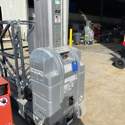 2017 JLG 20MVL Self-Propelled One-Person Lift