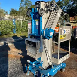 2018 Genie AWP-30SDC Pusharound Lift