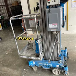 2018 Genie AWP-30SDC Pusharound Lift