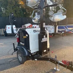 2017 Allmand NIGHT LIGHT V Towable Light Tower
